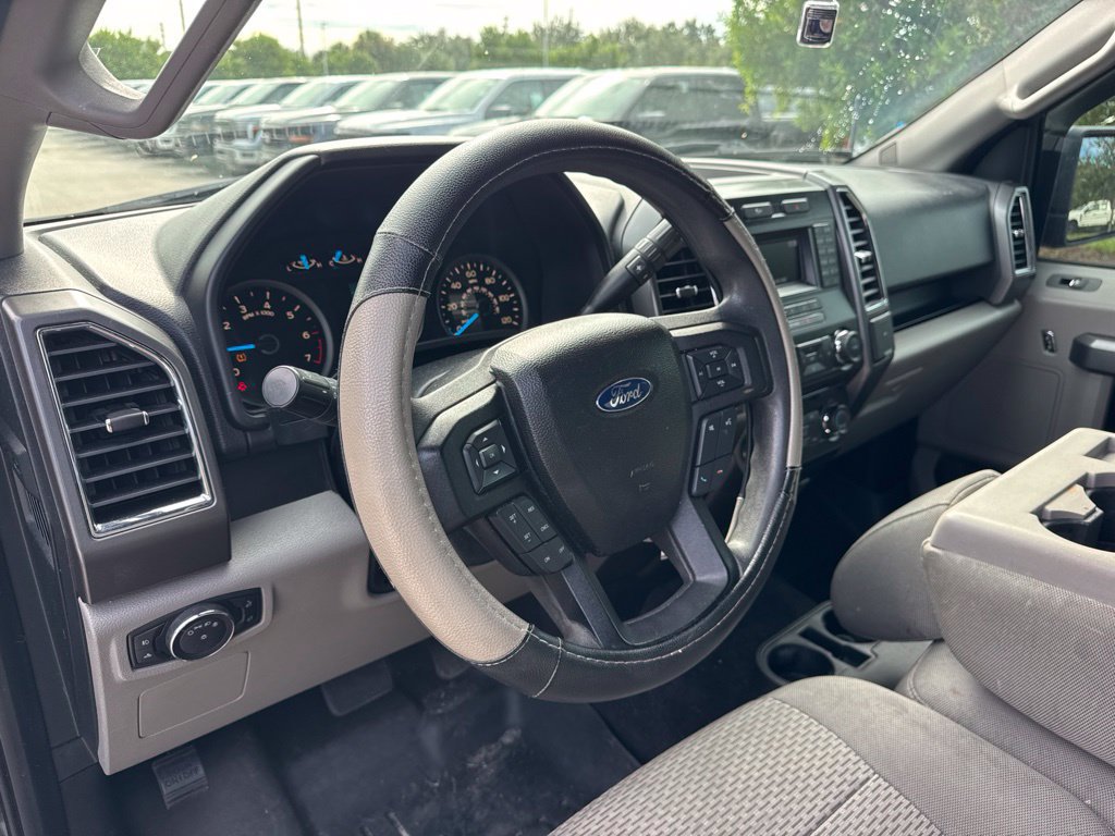Used 2016 Ford F150 XLT RWD image 9