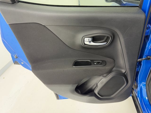 Used 2020 Jeep Renegade Sport image 35