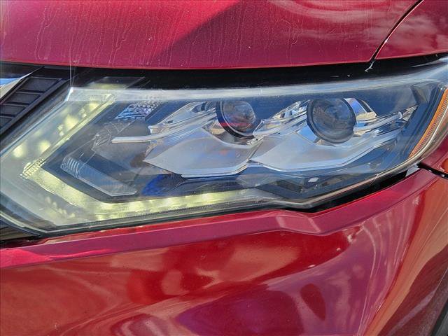 Used 2020 Nissan Rogue SL w/ Premium Package FWD image 3