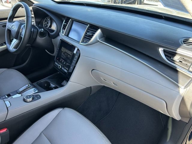 Certified 2025 INFINITI QX50 Luxe image 14