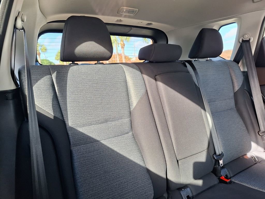 Used 2021 Nissan Rogue SV image 25