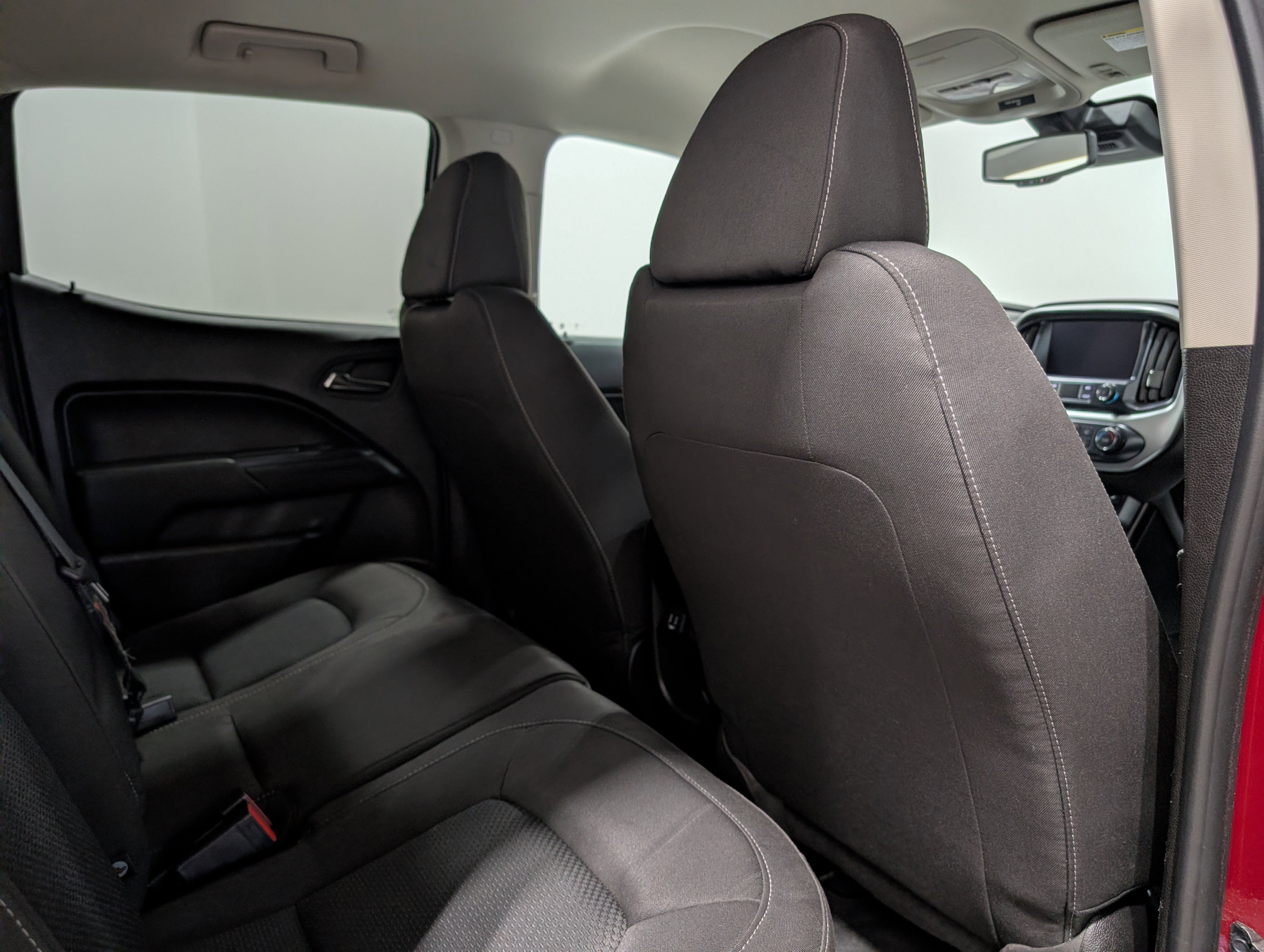 Used 2019 Chevrolet Colorado LT w/ Safety Package image 19