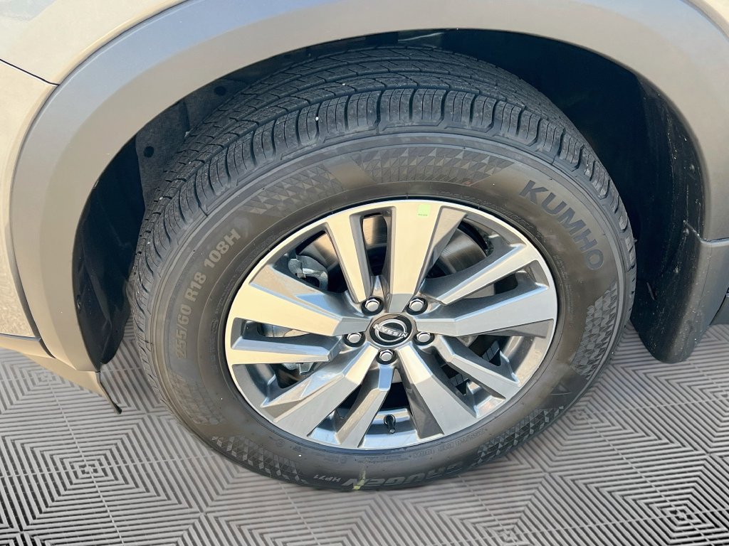 New 2026 Nissan Pathfinder SL FWD image 31