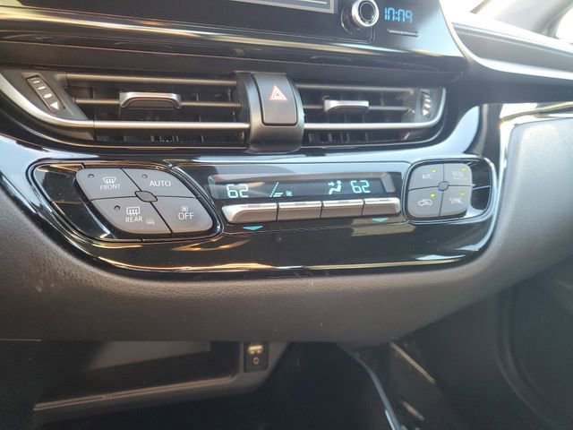 Used 2019 Toyota C-HR XLE image 27