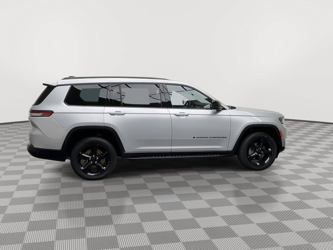 Used 2022 Jeep Grand Cherokee L Laredo AWD/4WD image 40