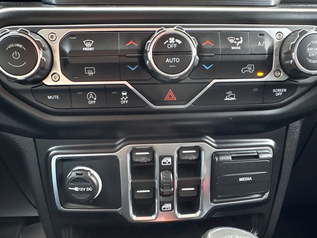 Used 2022 Jeep Gladiator Sport image 18