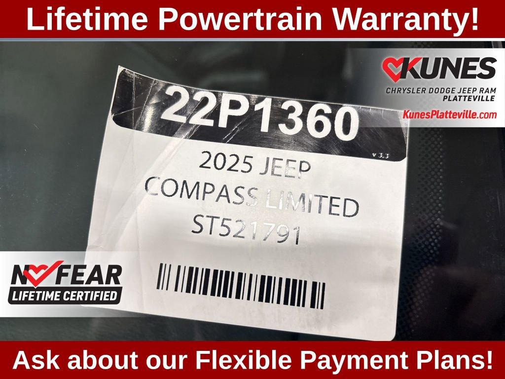 Used 2025 Jeep Compass Limited image 31