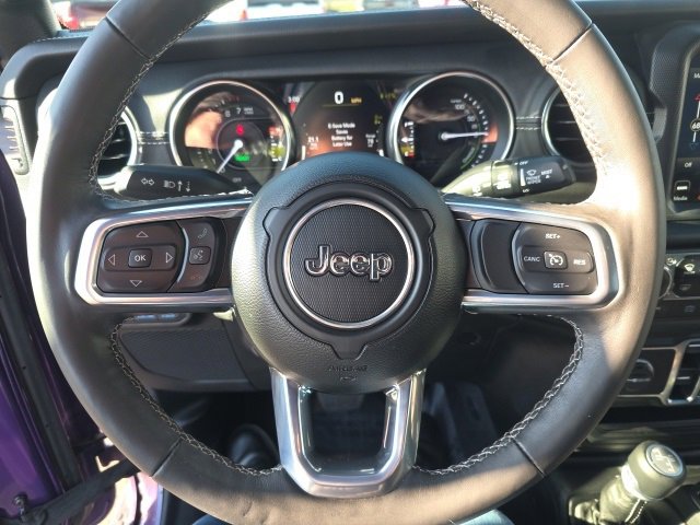 Used 2023 Jeep Wrangler Unlimited Sahara w/ Cold Weather Group image 16