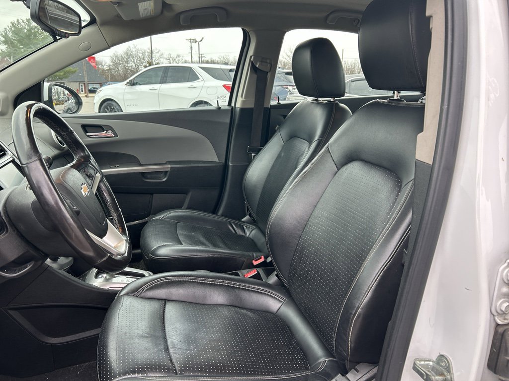 Used 2017 Chevrolet Sonic Premier image 9