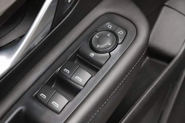 Used 2023 GMC Terrain SLE w/ Driver Convenience Package image 14