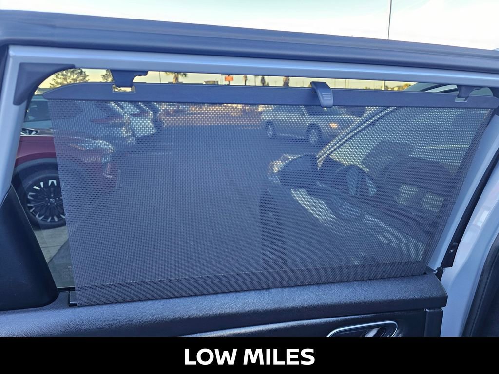 Used 2024 Nissan Rogue Platinum w/ Platinum Premium Package FWD image 15