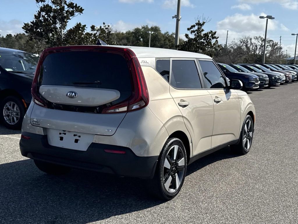 Used 2020 Kia Soul EX image 4