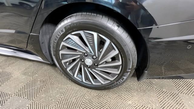 Used 2023 Hyundai Sonata Limited FWD image 21