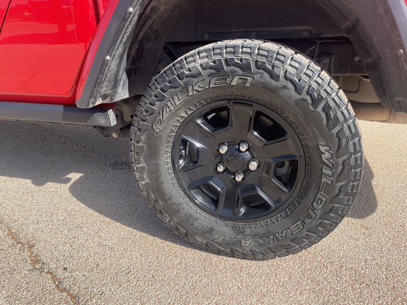 Used 2021 Jeep Gladiator Mojave AWD/4WD image 34