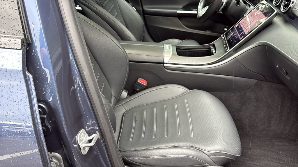 Used 2024 Mercedes-Benz C 300 Sedan image 10