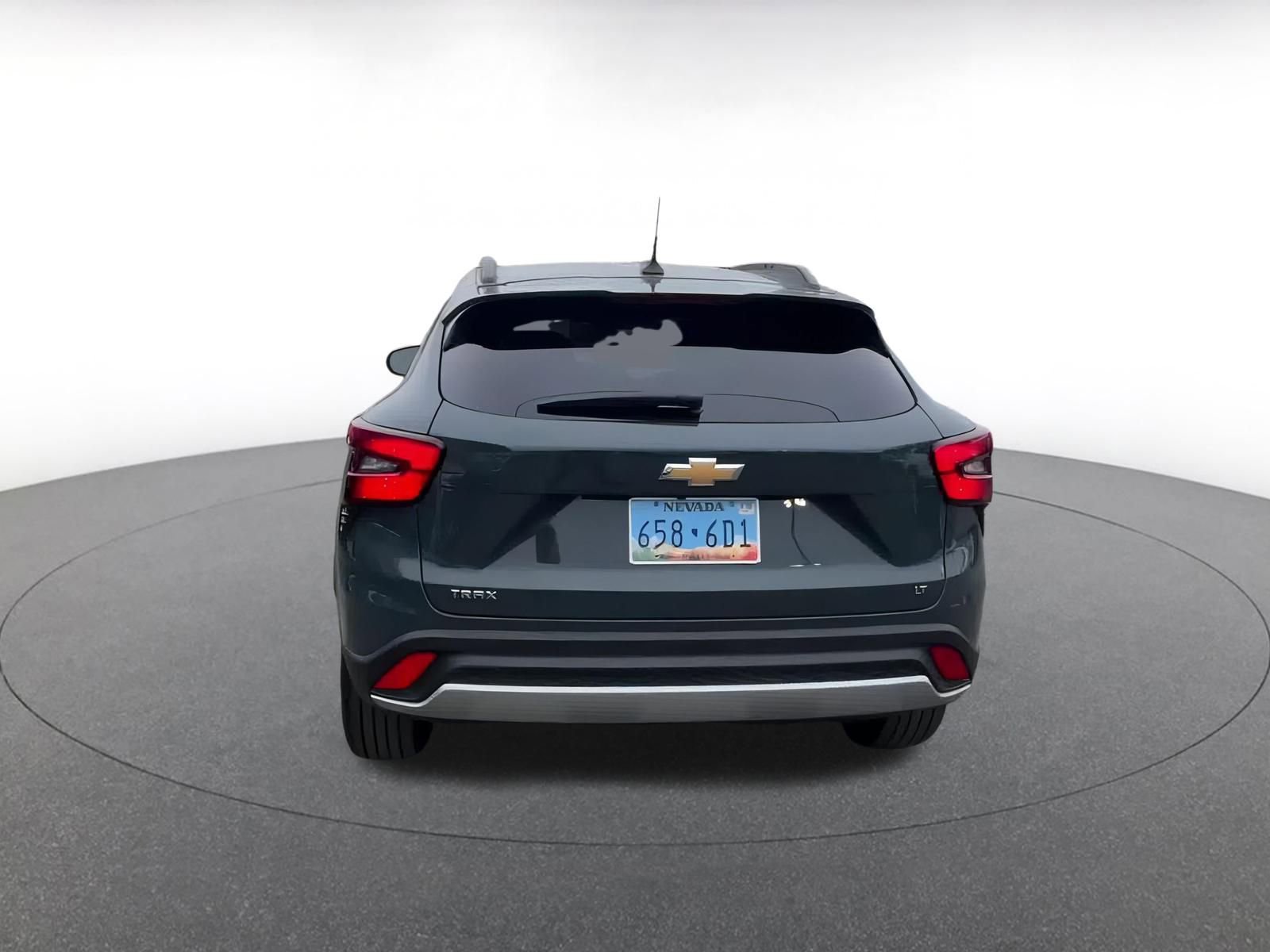 Used 2025 Chevrolet Trax LT image 12