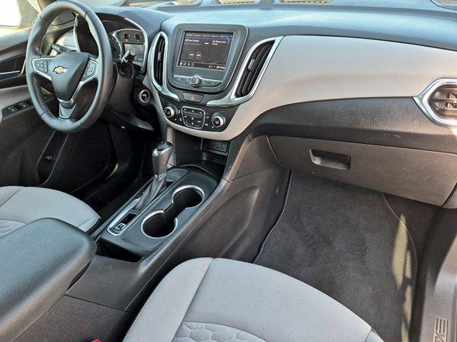 Used 2021 Chevrolet Equinox LT FWD image 27