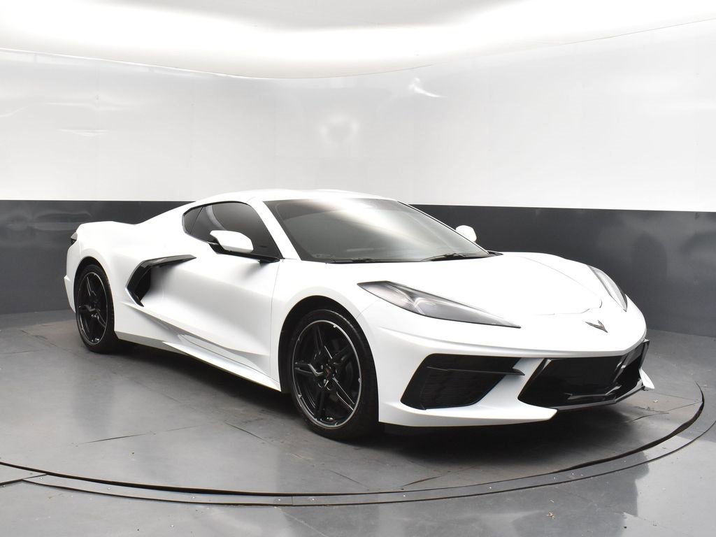 Used 2025 Chevrolet Corvette Stingray Coupe w/ 1LT image 9