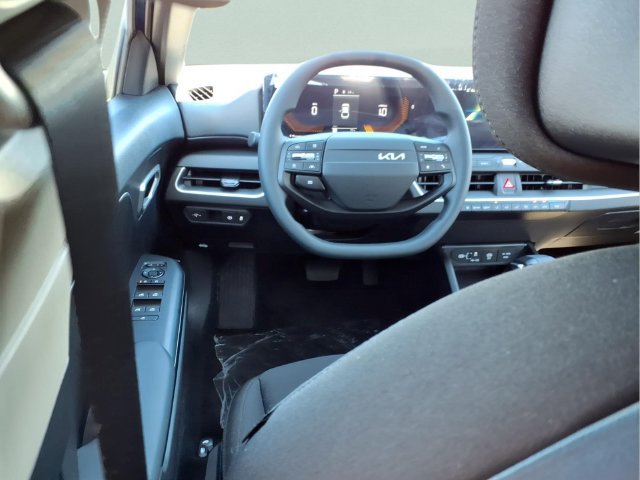 New 2026 Kia K4 FWD image 4