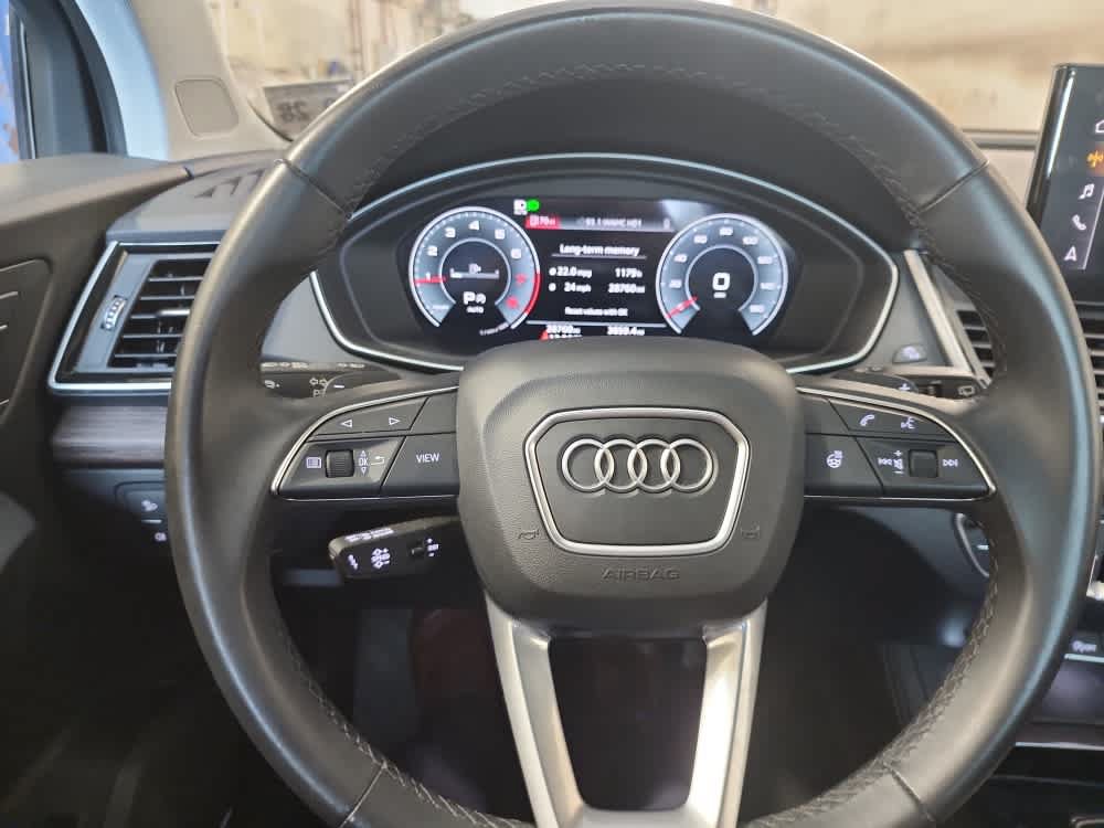Used 2023 Audi Q5 2.0T Premium Plus w/ Premium Plus Package AWD/4WD image 7