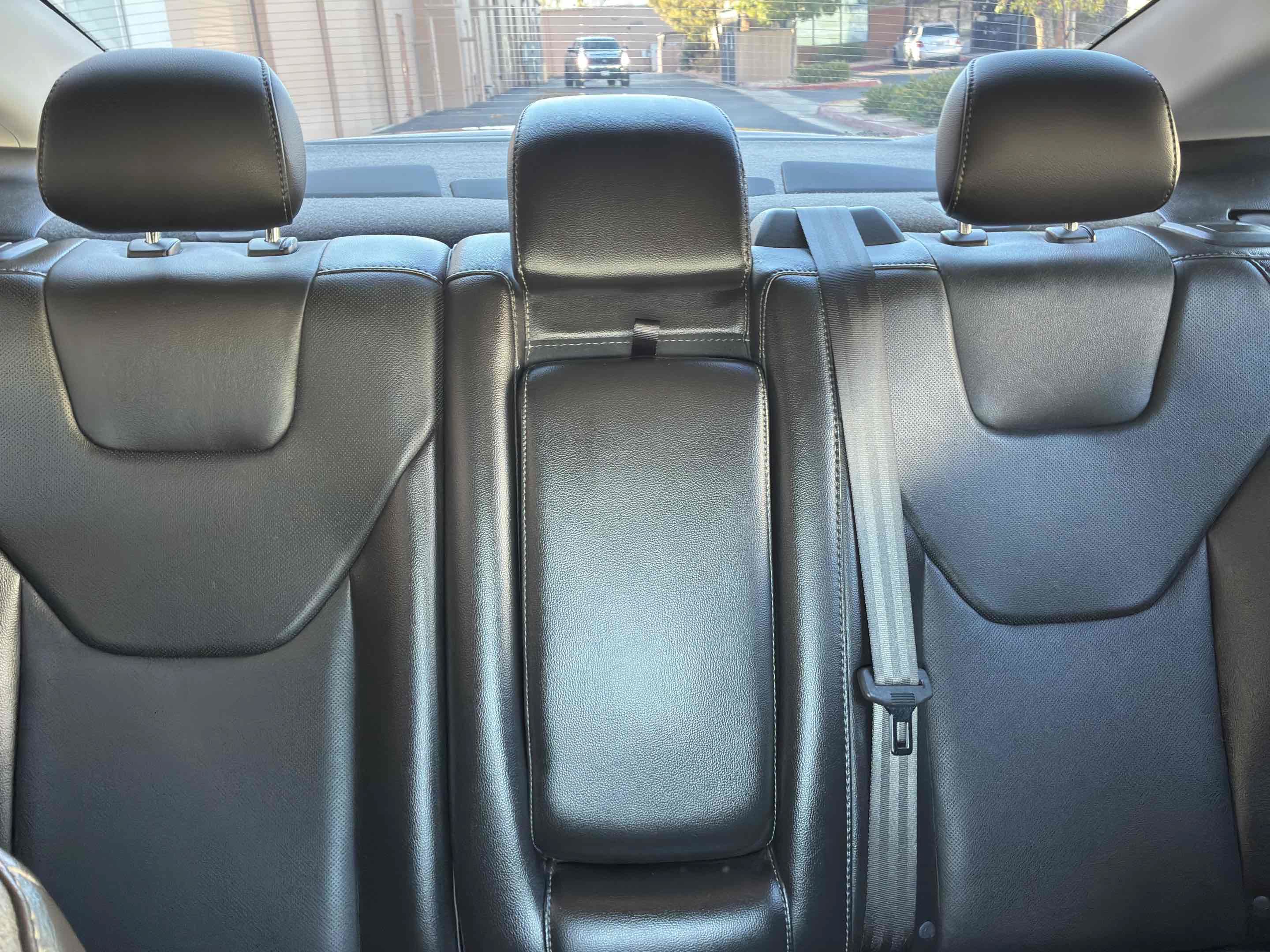 Used 2015 Ford Fusion Energi Titanium w/ Driver Assist Package FWD image 37