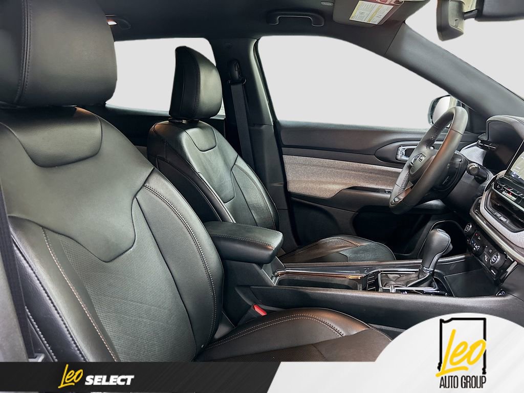 Used 2023 Jeep Compass Latitude image 27