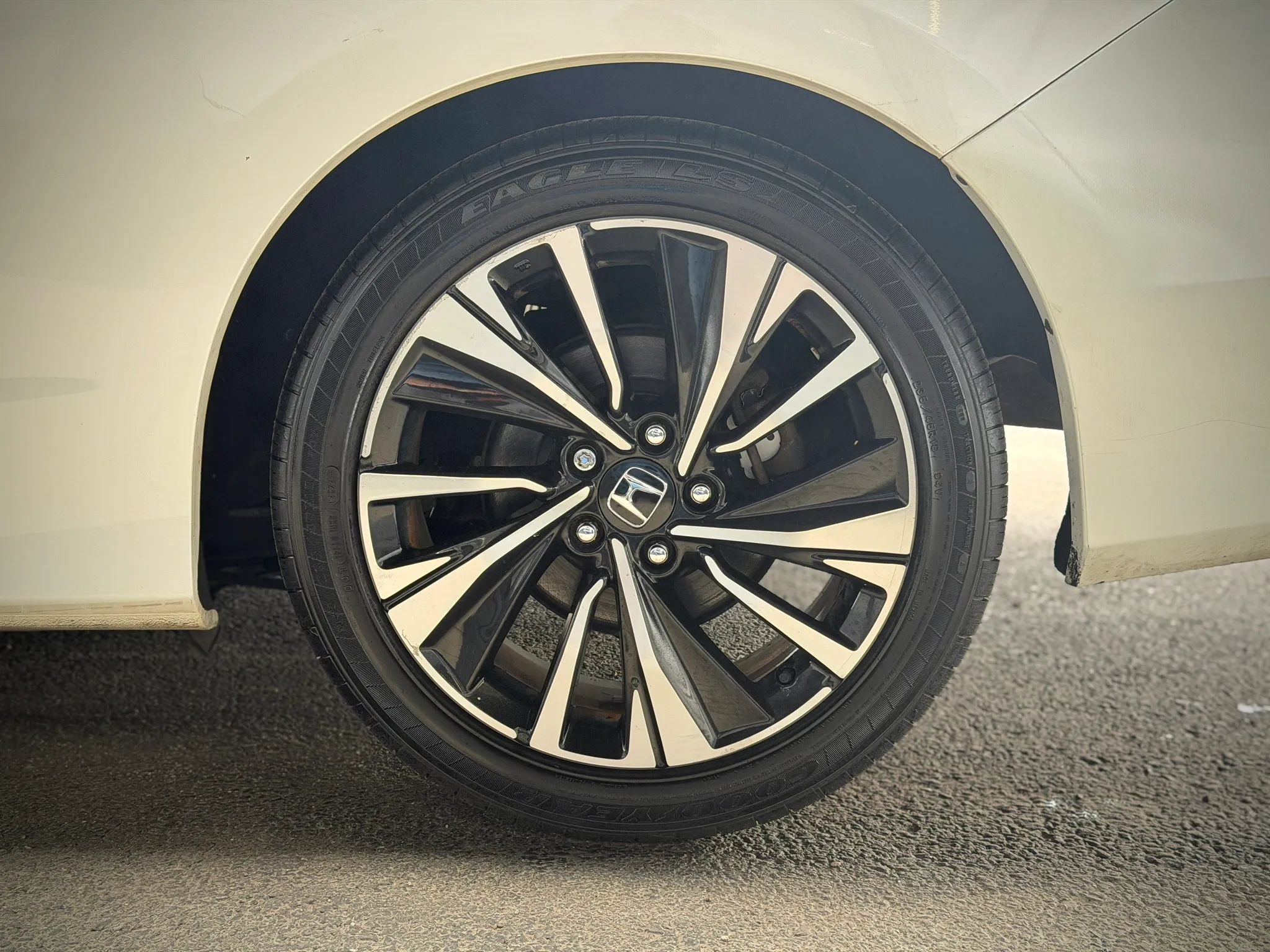 Used 2016 Honda Accord EX-L image 22