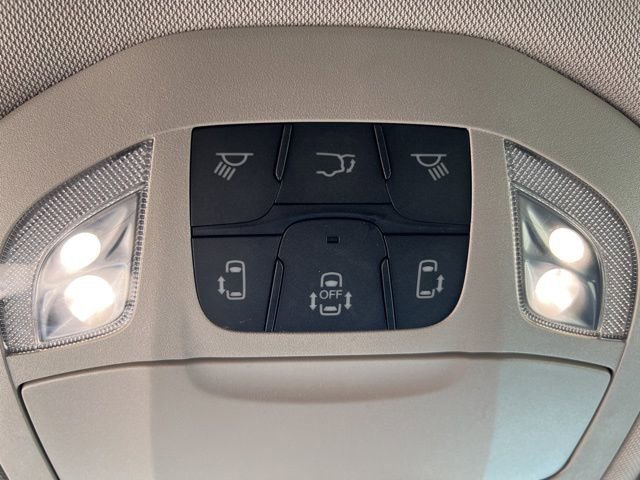 Certified 2023 Chrysler Pacifica Touring-L image 28