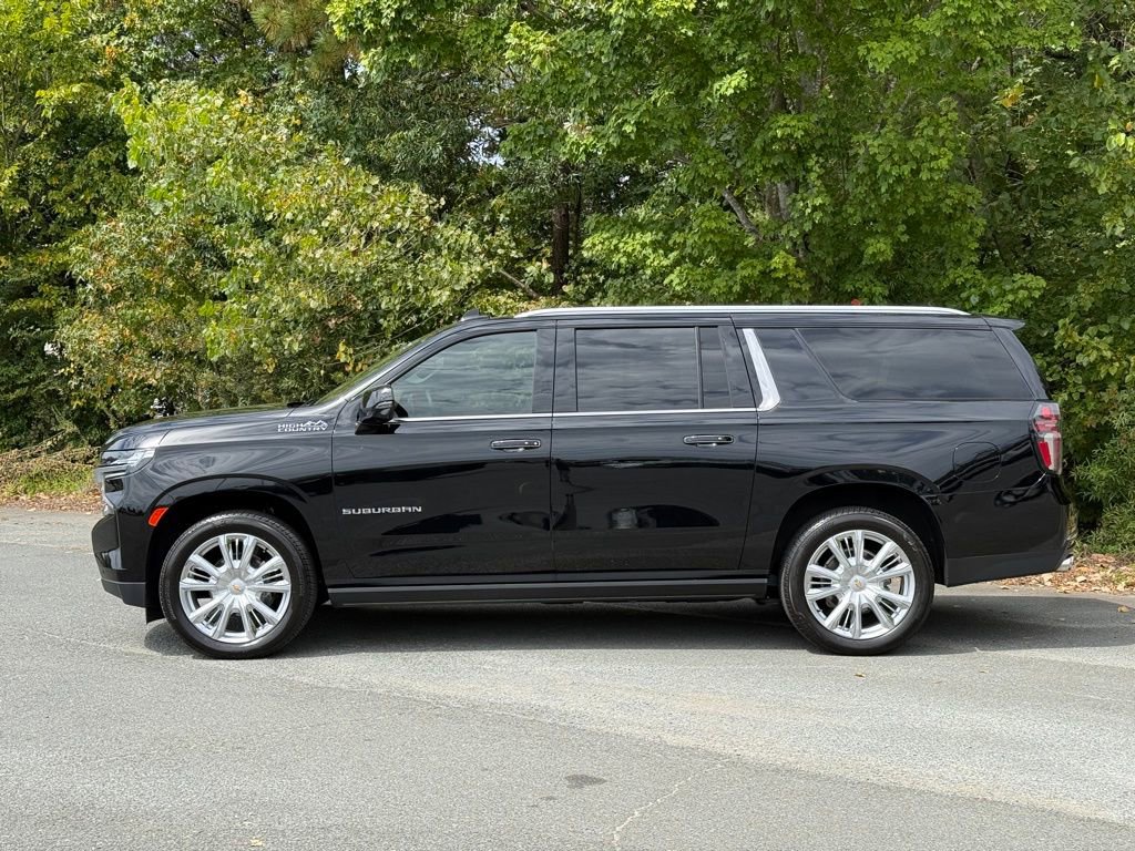 Certified 2024 Chevrolet Suburban High Country w/ Premium Package 2 AWD/4WD image 8