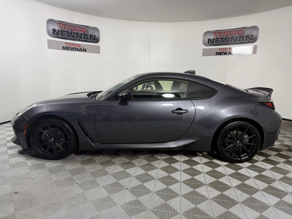 Used 2023 Toyota GR86 Premium w/ ALL Weather Mat Package (TMS) image 4
