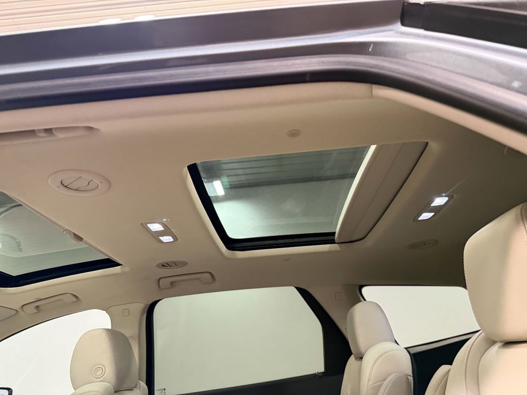 Used 2023 Buick Enclave Essence w/ Experience Buick Package image 10