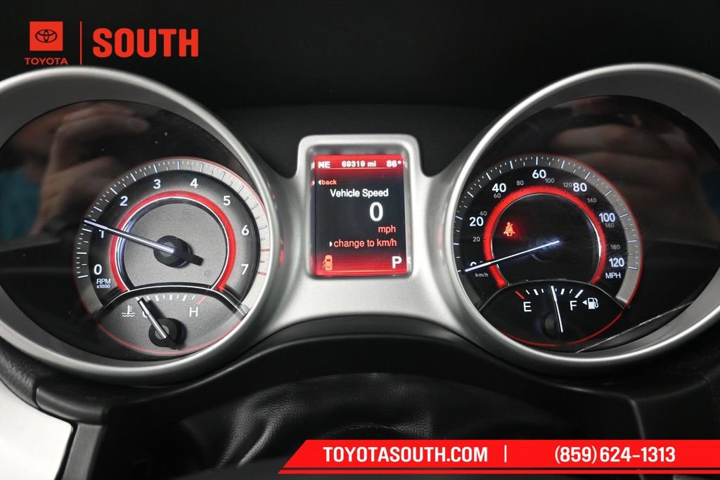 Used 2019 Dodge Journey SE FWD image 12