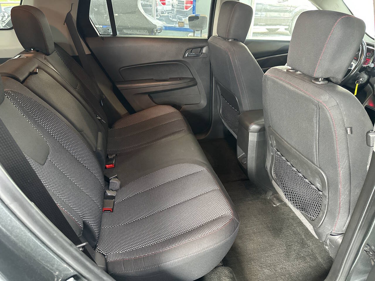 Used 2017 GMC Terrain SLE w/ Chrome Package FWD image 23
