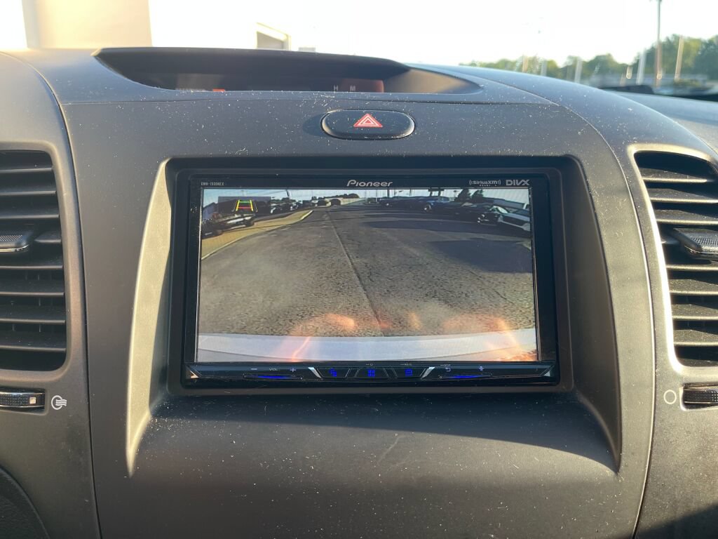 Used 2017 Kia Forte LX w/ Option Group 020 FWD image 10