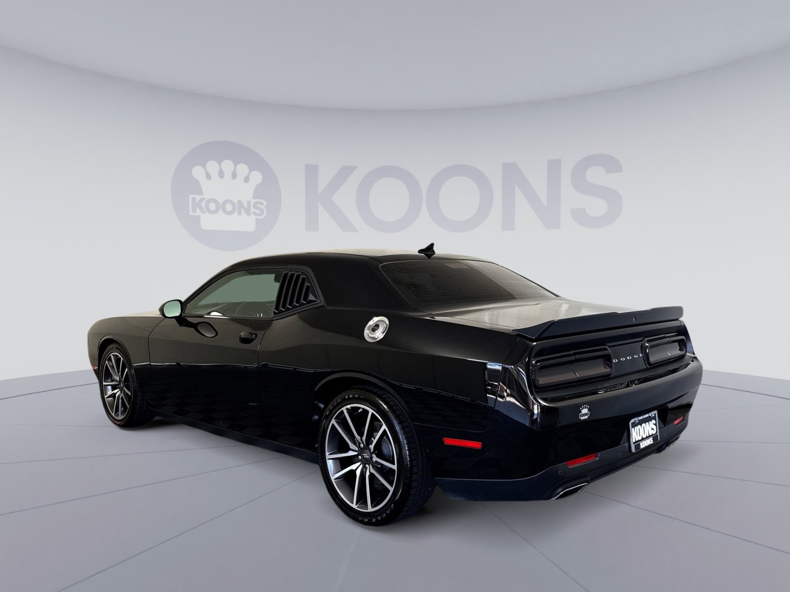 Used 2023 Dodge Challenger GT w/ Plus Package RWD image 4