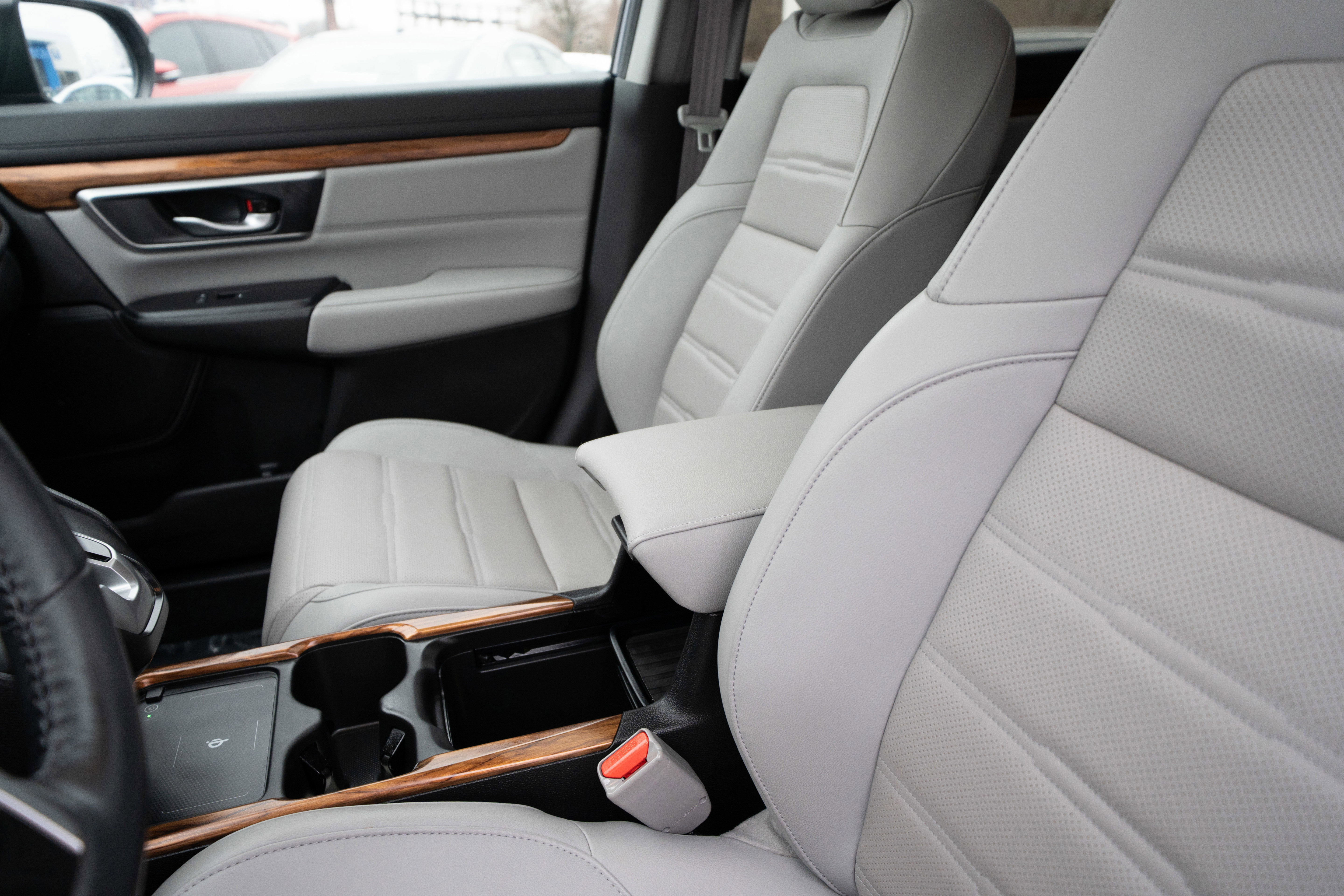 Used 2022 Honda CR-V Touring image 10