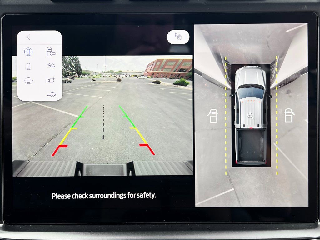 Used 2025 Ford F250 Platinum image 5