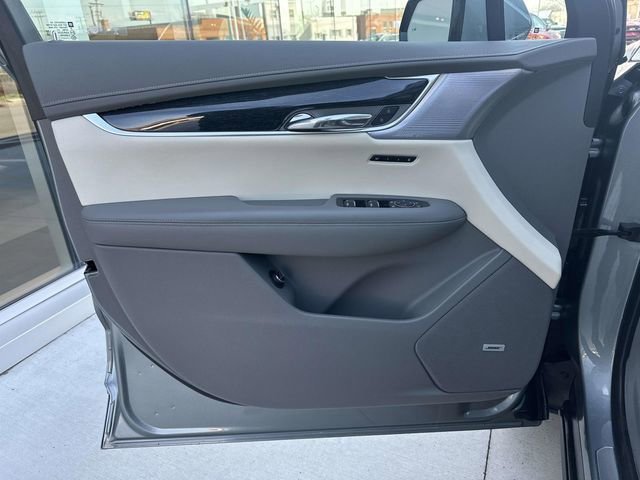 Certified 2023 Cadillac XT6 Premium Luxury image 16
