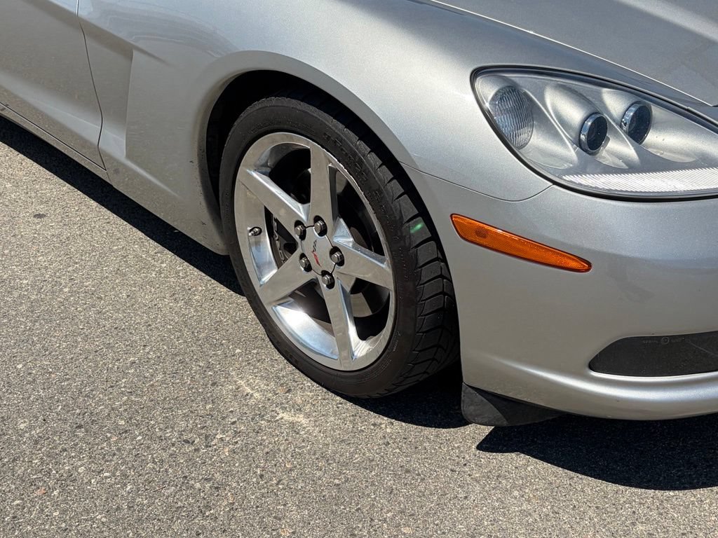 Used 2007 Chevrolet Corvette Coupe RWD image 7