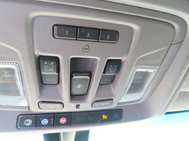 Used 2021 Chevrolet Silverado 3500 LTZ w/ LTZ Convenience Package AWD/4WD image 41