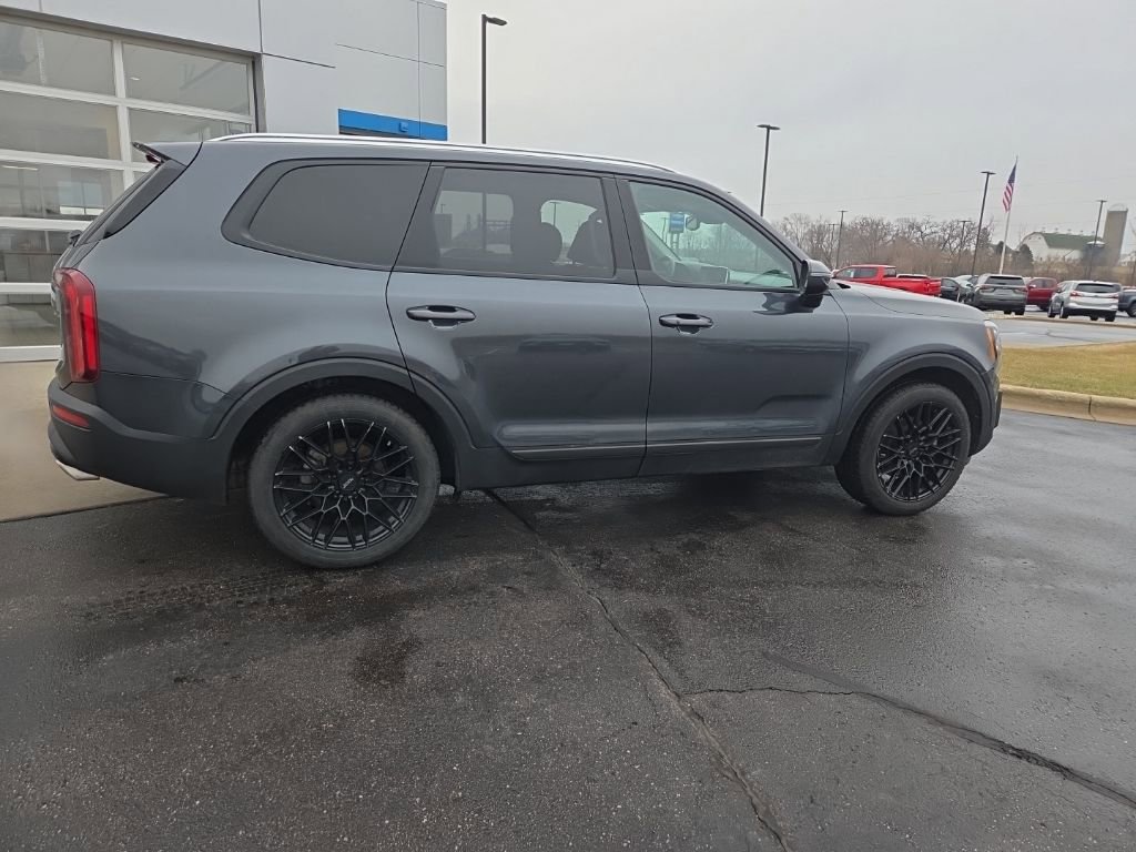 Used 2022 Kia Telluride EX w/ EX Premium Package image 8