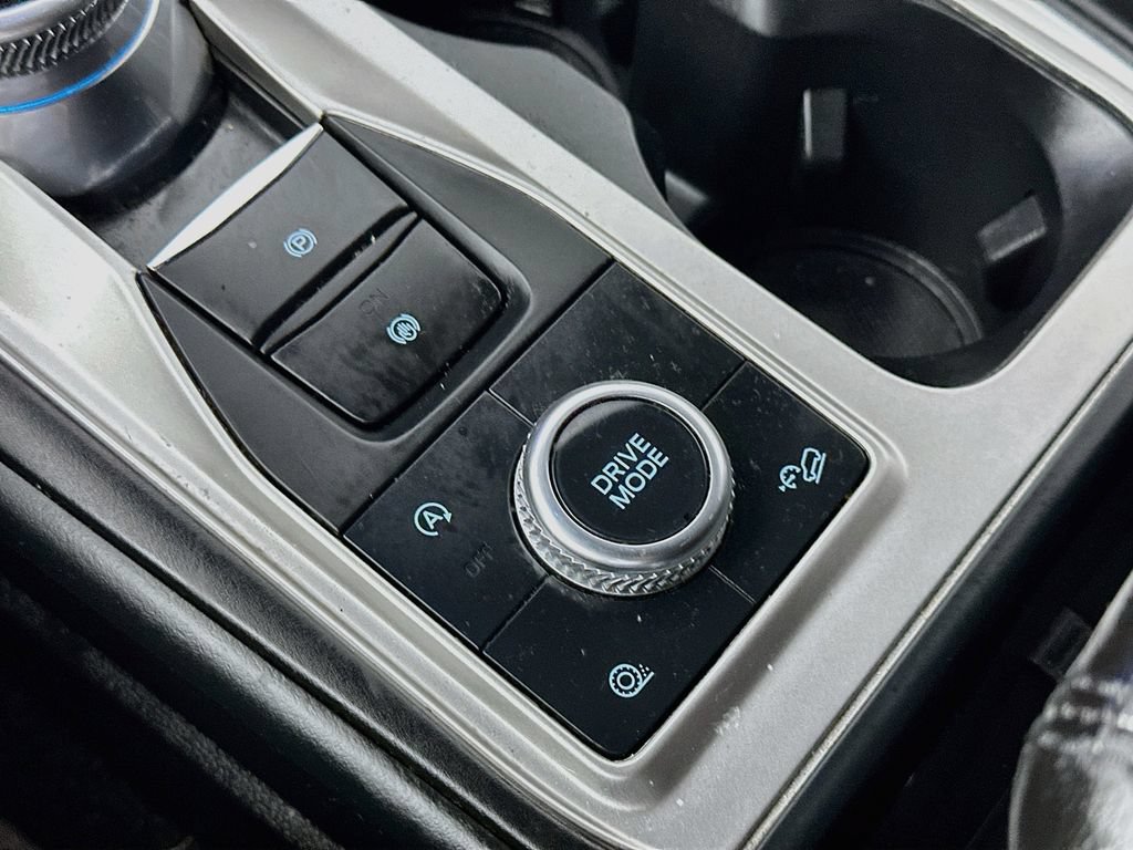Used 2020 Ford Explorer XLT AWD/4WD image 19