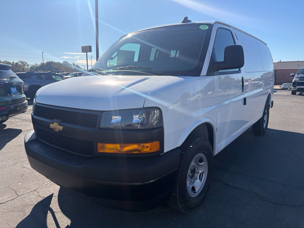 New 2027 Chevrolet Express 2500 w/ Driver Convenience Package RWD image 7