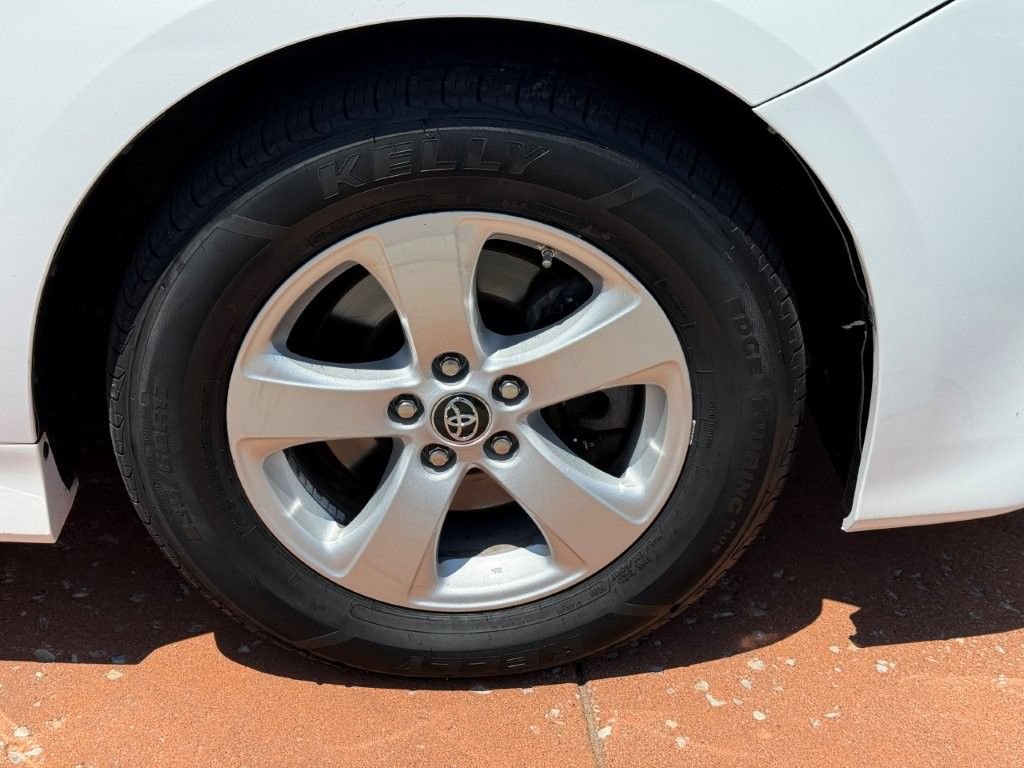 Used 2019 Toyota Sienna L FWD image 8