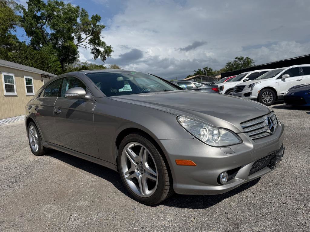 Used 2007 Mercedes-Benz CLS 550 image 3
