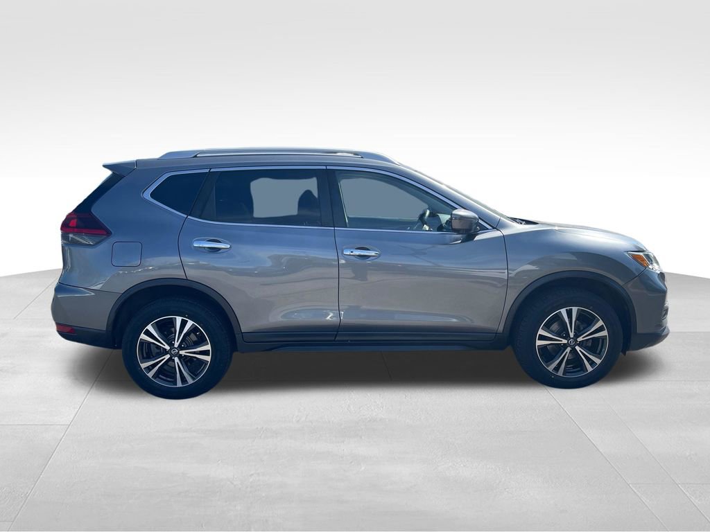 Used 2020 Nissan Rogue SV w/ Premium Package AWD/4WD image 9
