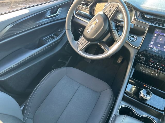 Used 2024 Jeep Grand Cherokee L Laredo AWD/4WD image 24