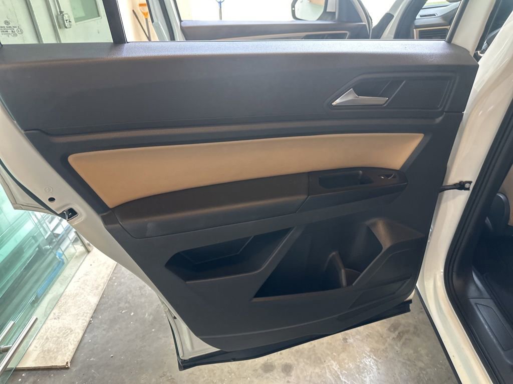 Used 2020 Volkswagen Atlas Cross Sport SE w/ Panoramic Sunroof Package AWD/4WD image 26