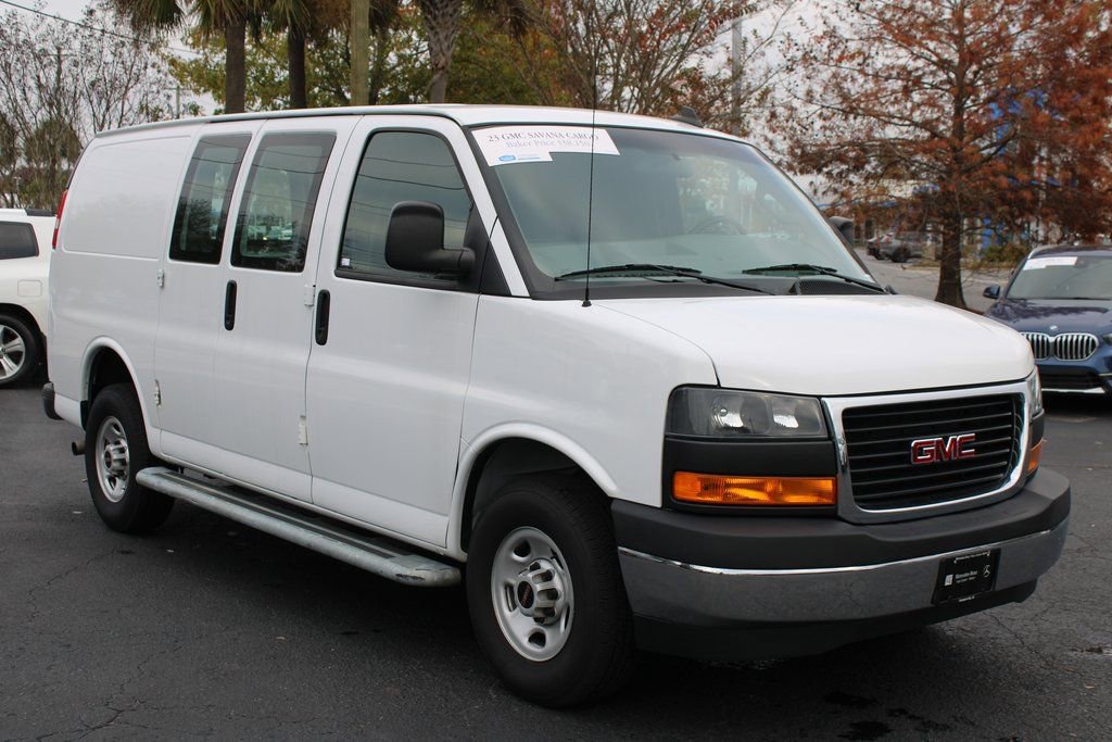 Used 2023 GMC Savana 2500 w/ Driver Convenience Package RWD image 5