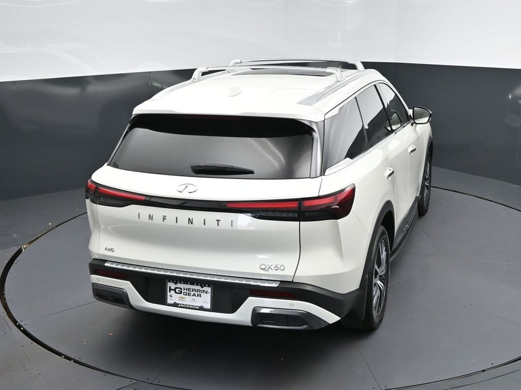 Used 2023 INFINITI QX60 Sensory w/ Vision Package image 32